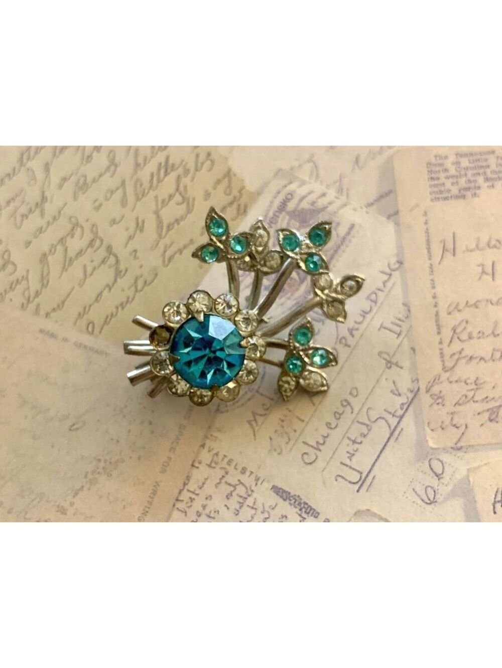 Vintage Sparkling Blue & Clear Crystal Floral Brooch Pin - Elegant Vintage Style